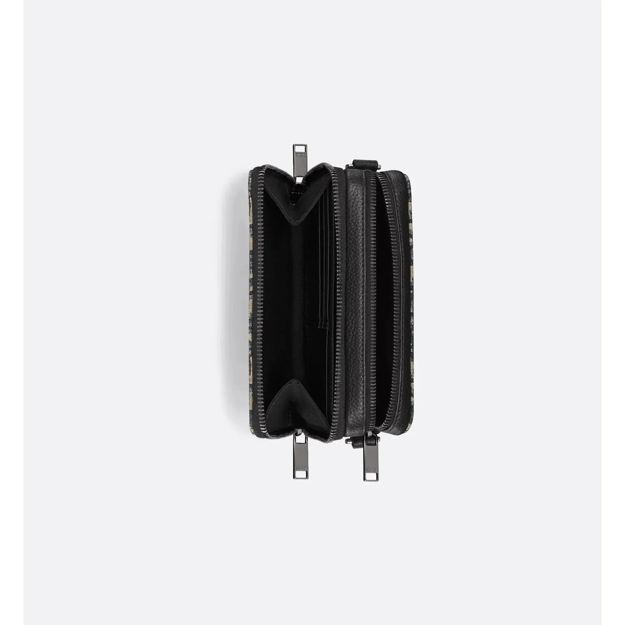Pouch mit Reißverschluss und Riemen