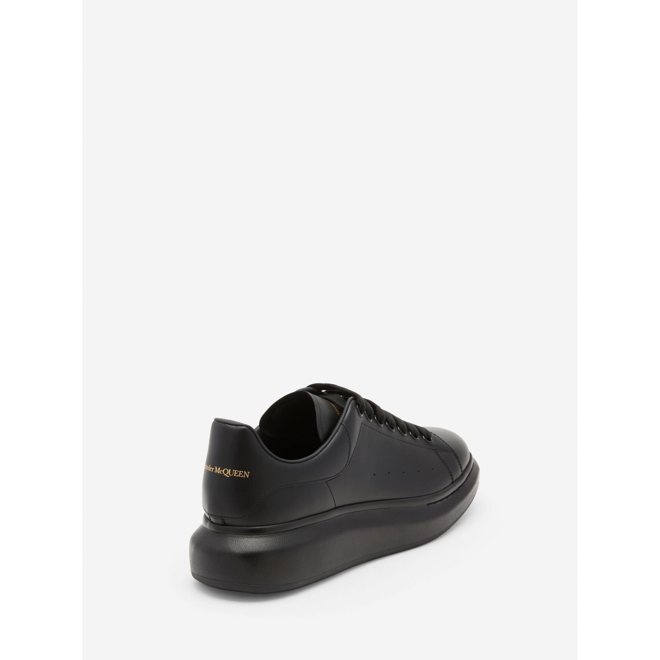 Oversized-Sneakers