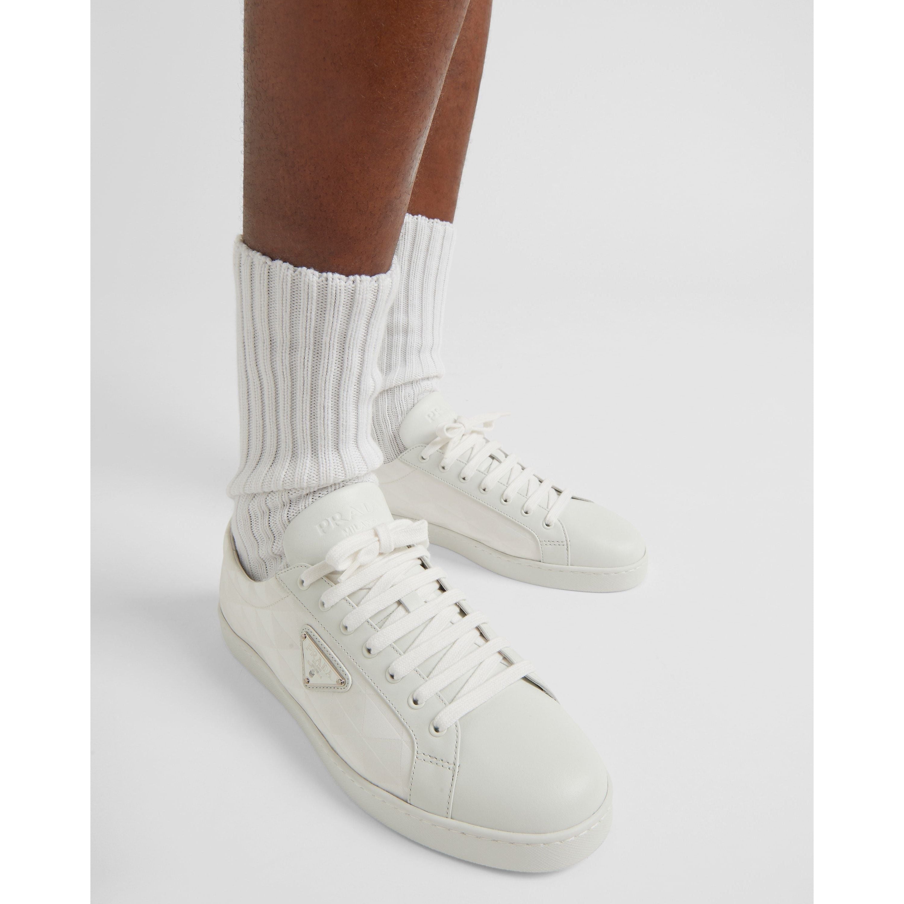 Sneaker aus Leder und Re-Nylon