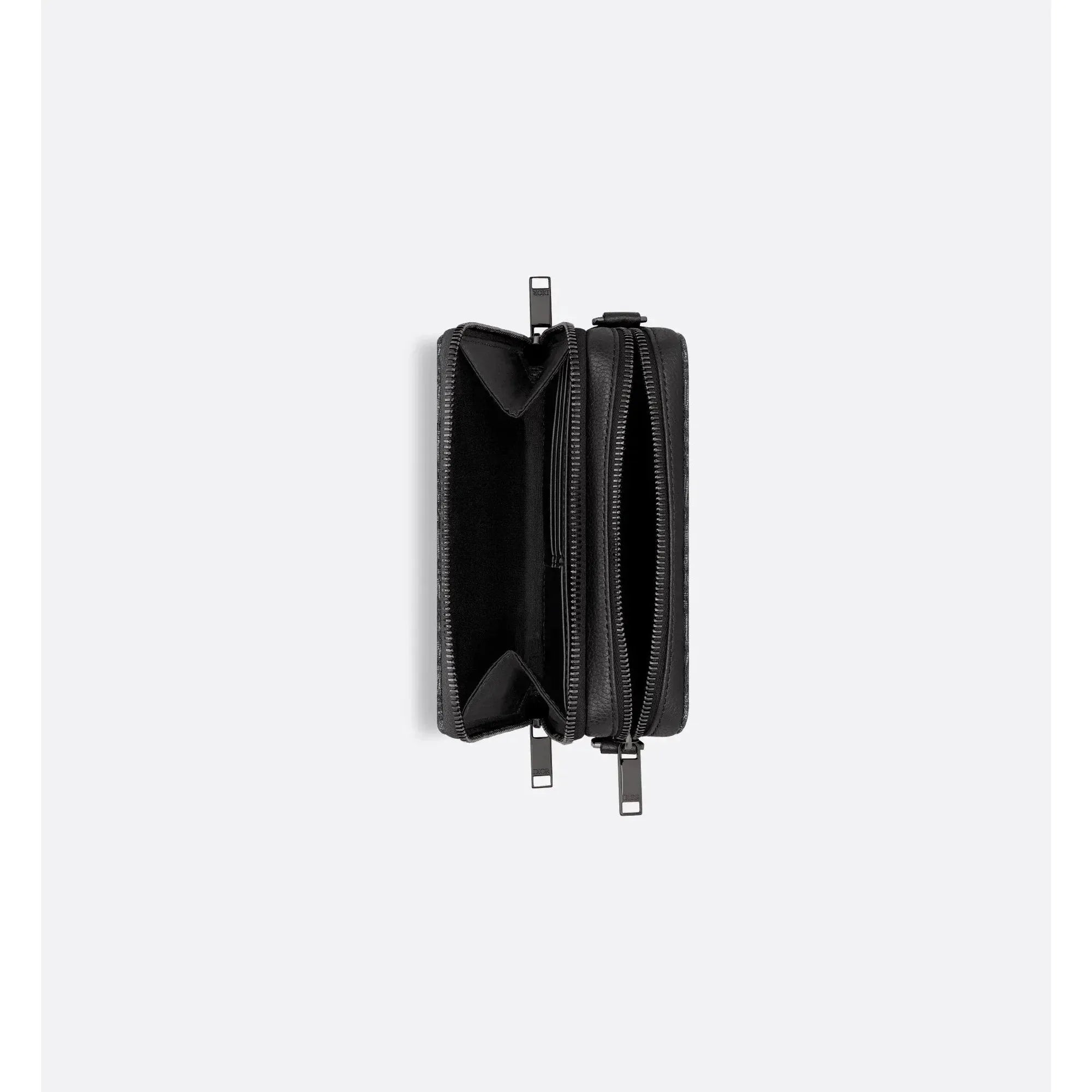 Pouch mit Reißverschluss und Riemen